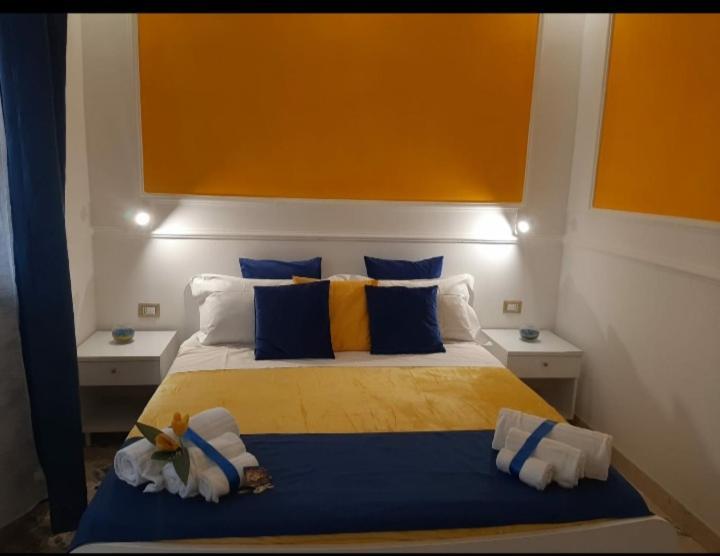 パレルモ Politeama Center Bed & Breakfast エクステリア 写真