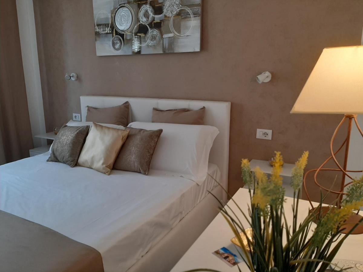 パレルモ Politeama Center Bed & Breakfast エクステリア 写真