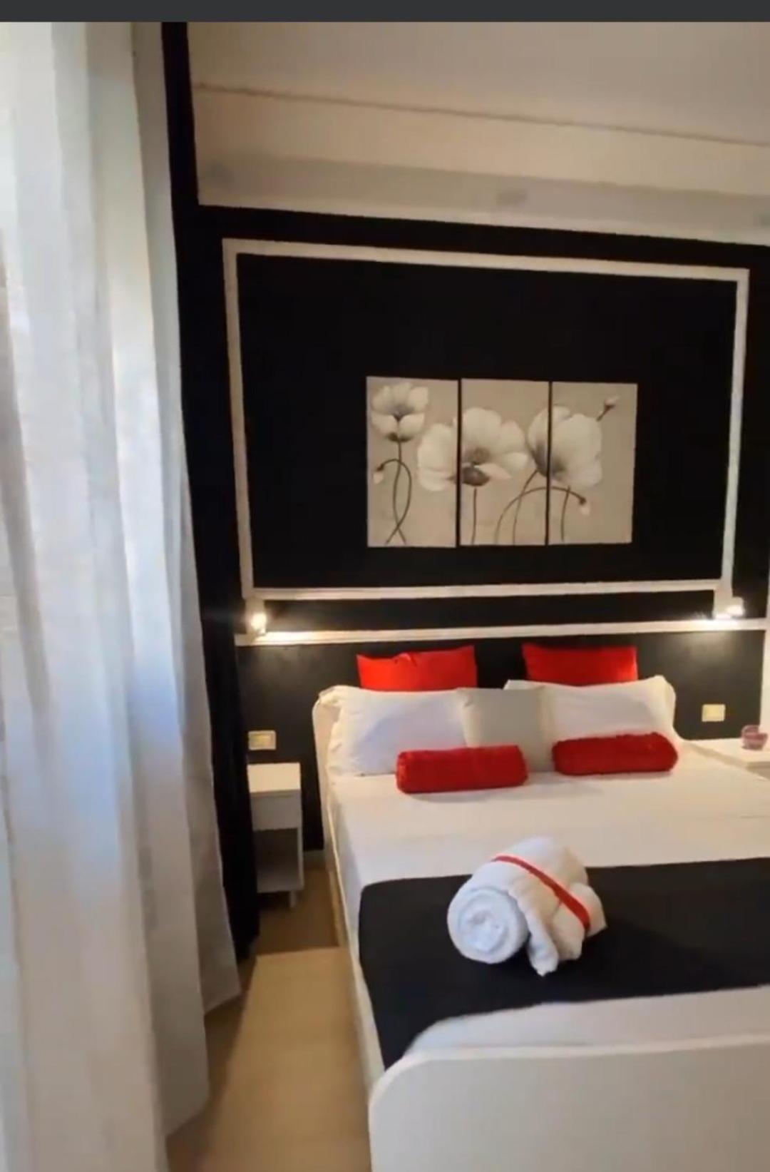 パレルモ Politeama Center Bed & Breakfast エクステリア 写真
