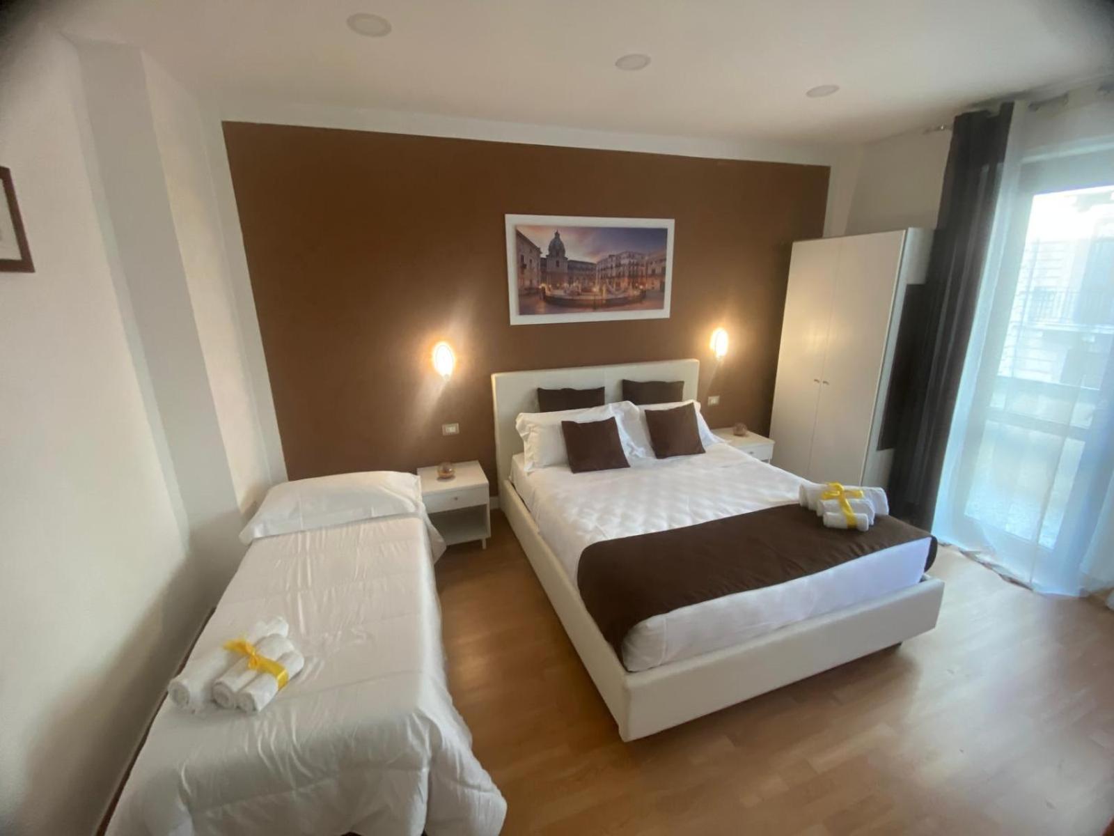 パレルモ Politeama Center Bed & Breakfast エクステリア 写真